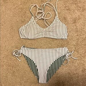 CUPSHE Striped Bikini Set with Green and White Stripes